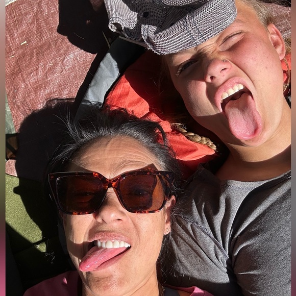 Meet your Posher, Chera - Picture 9 of 16